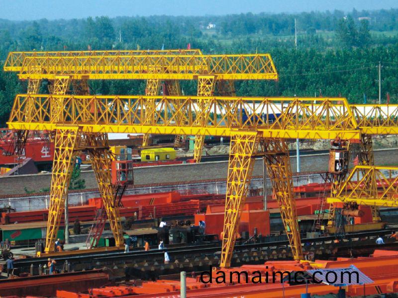 MH電動葫蘆(lu)門式起(qi)重機(ji)