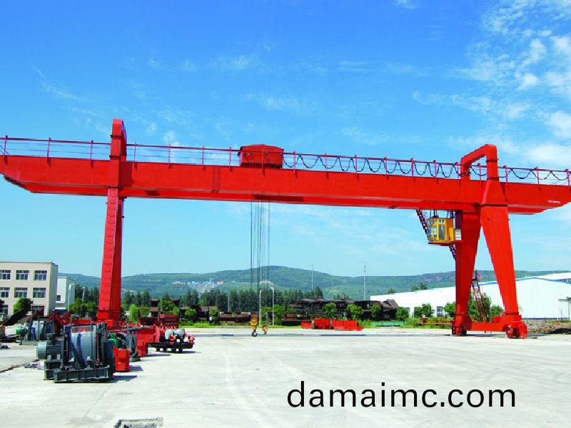 MG型(xing)雙(shuang)主樑門(men)式(shi)起(qi)重機