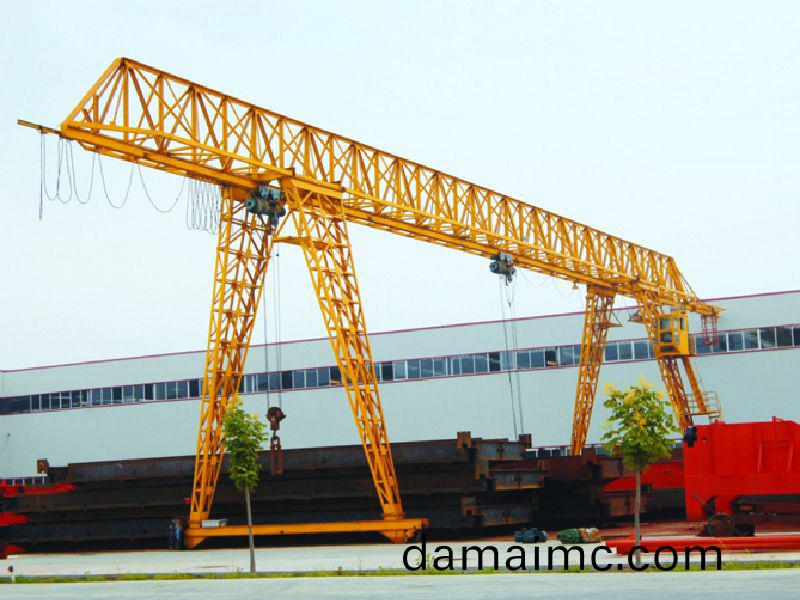 桁(heng)架型電(dian)動葫(hu)蘆(lu)門(men)式(shi)起重機